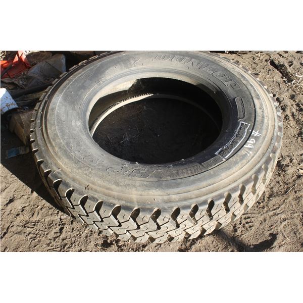 1x Dunlop 11x24.5 Tire
