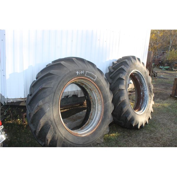 2x Tractor Tire & Rims, 14.4x34 & 16.9x30