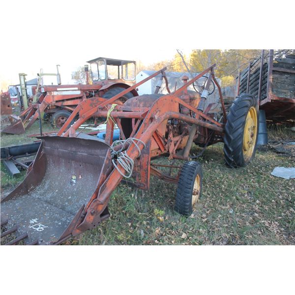 Antique Cockshutt Tractor W/ PTO W/ FEL