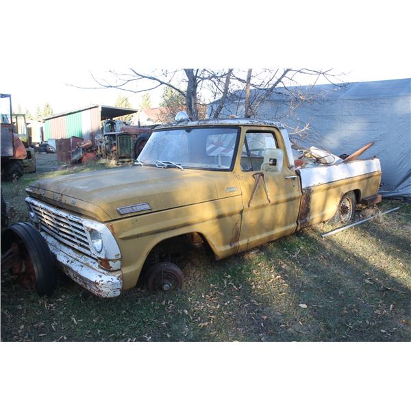 Late 1960's Ford 250 Truck W/ Misc Contents in Box  P/O