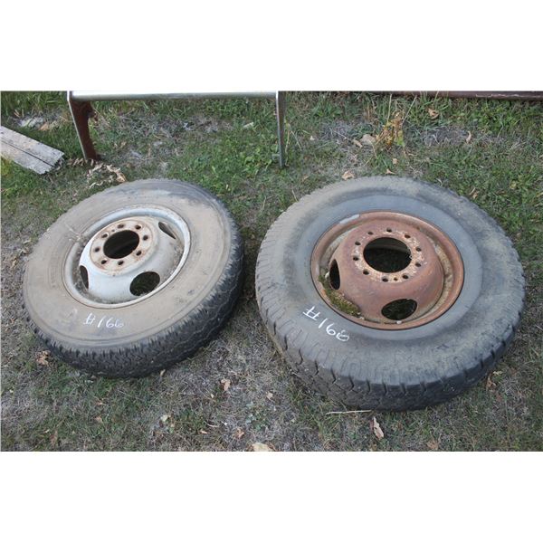 Push Bar; 2x LT Truck Tire & Rims