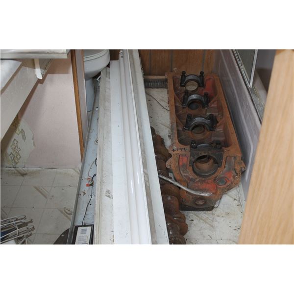 IHC 6cyl Block & Crank; 2x Plexi-Glass T-Tops; Lights Ballasts