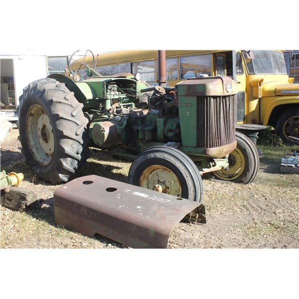 JD R Tractor   s/n15783 complete with hood
