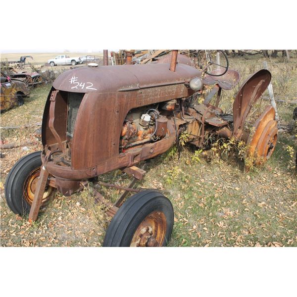 Antique CockShutt 30 Gas Tractor s/n22977