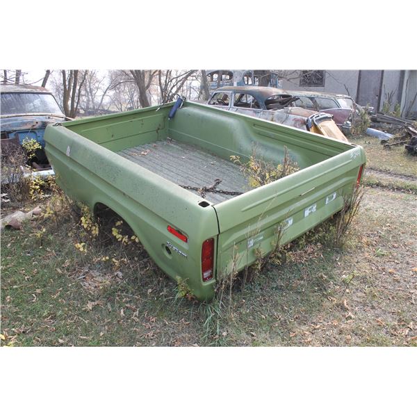 Ford 8' Truck Box W/ Side Spare Tire Carrier