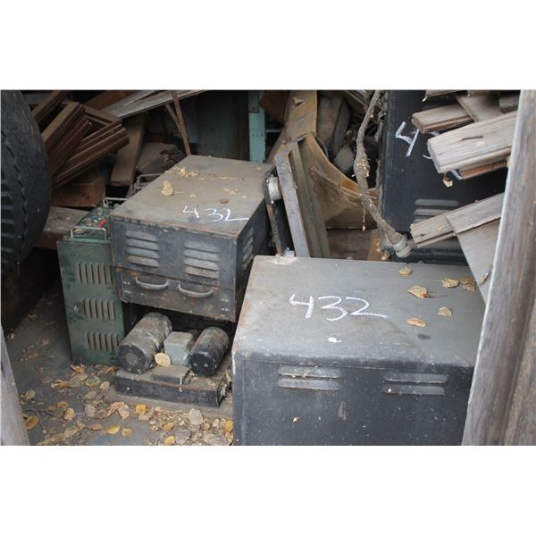 WEST SIDE-Contents in Building