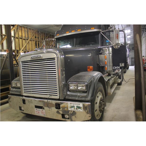 2002 FREIGHTLINER T/A Tractor, # 1FUJAHCG72LK10601, Detroit, Integral sleeper, Small Wet Kit, 11R24.