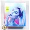 Image 1 : ARIANA GRANDE CLOUD