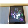 Image 2 : Apple iPad 64GB w/ Case & Charger