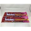 Image 1 : Twizzlers Extra Long Cherry 2X652g
