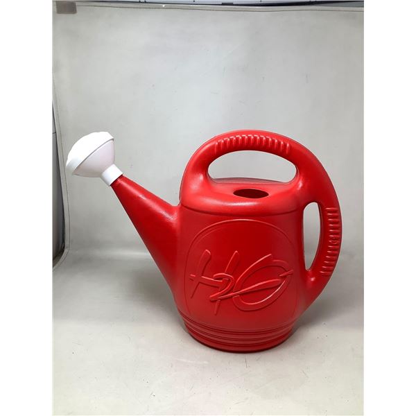 H20 2 Gallon Watering Can #7600