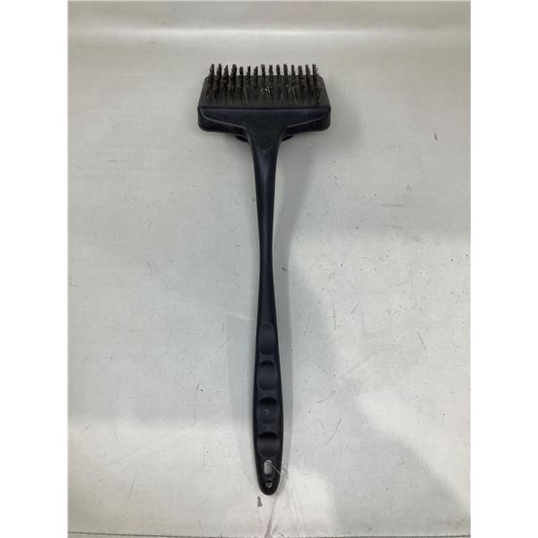 BBQ Cleaning Brush & Scraper - Long Handle