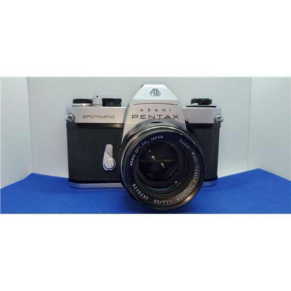 Pentax Asahi Spotmatic SP II Serial #5261774 35mm camera with Super multi coated Takumar 1:1.4/50 Le