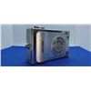 Image 2 : Fuji Finepix F10 compact digital camera