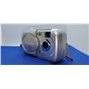 Image 4 : Olympus D-390 2.0 Mega Pixel Digital Zoom Camera