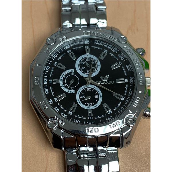 Gents NEW Quartz Divers Style Silver Wrist Watch