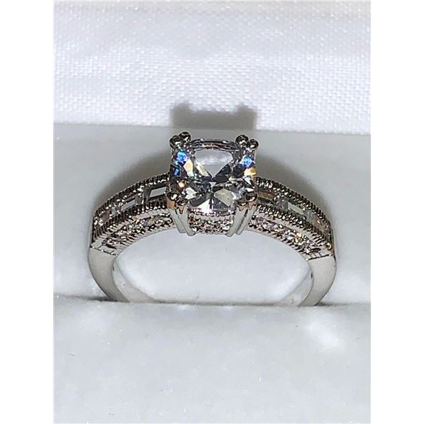 Equisite Ladies .925 Silver 1.0 carat Solitaire princess cut engagement ring