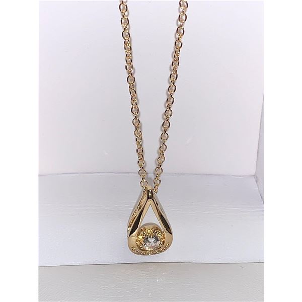 Ladies 14K GP Tear Drop Style Pendant and Chain Set NEW