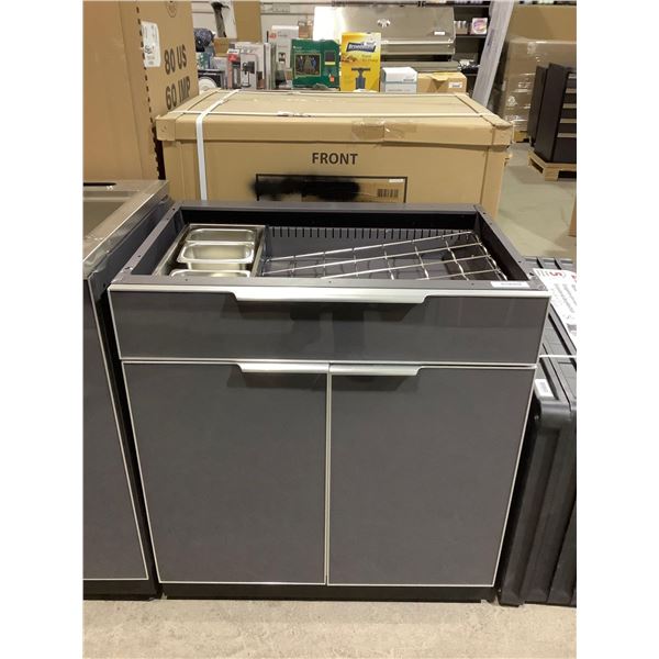 Aluminum/Glass Cabinet (23in x 32in x 34 1/2in)