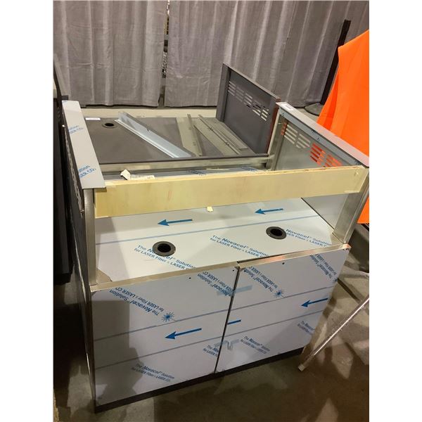 Stainless Steel BBQ Cabinet (23in x 32 3/4in x 34 3/4in)