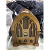Image 1 : Vintage Wooden AM/FM Radio