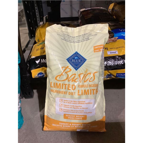 Blue Buffalo Basics Turkey & Potato Recipe Dog Food (10.8kg)