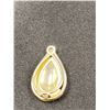 Image 2 : 14KT WHITE GOLD AND YELLOW GOLD DIAMOND SET PENDANT, 15.35MM X 23.92MM, 1 ROUND BRILLIANT CUT