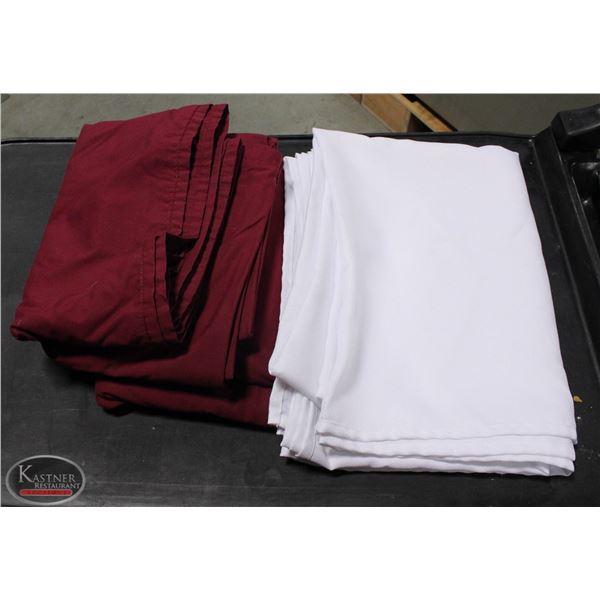 LOT OF 4 ASSORTED COLOUR TABLE CLOTHS