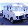 Image 1 : 1984 GMC GRUMMAN OLSON KURBMASTER FOOD TRUCK