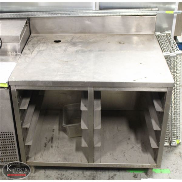 STAINLESS STEEL WORK TOP CABINET W/ BUN PAN