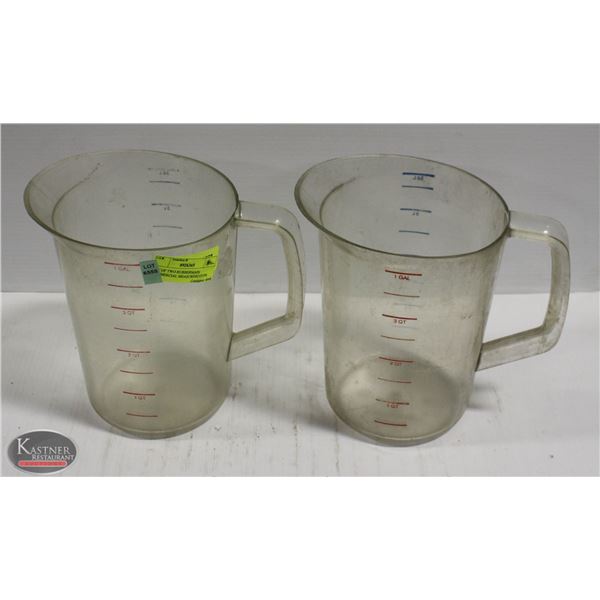 LOT OF TWO RUBBERMAID COMMERCIAL MEASURING CUPS