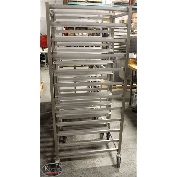 ALUMINUM BUN RACK ON CASTORS