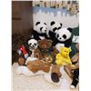 Image 3 : Asst stuffed animals