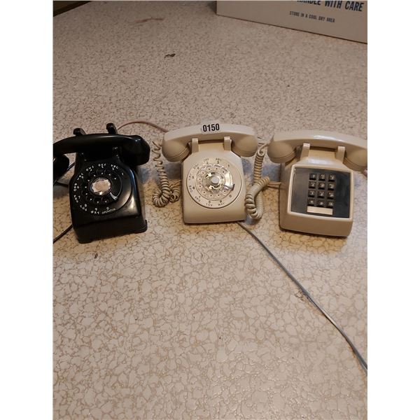 3 vintage telephones