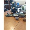 Image 3 : Asst kitchen and home décor, metal ducks, cookie jars, polished stone eggs, etc.