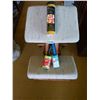 Image 1 : Kneeling chair, lint rollers, earplugs