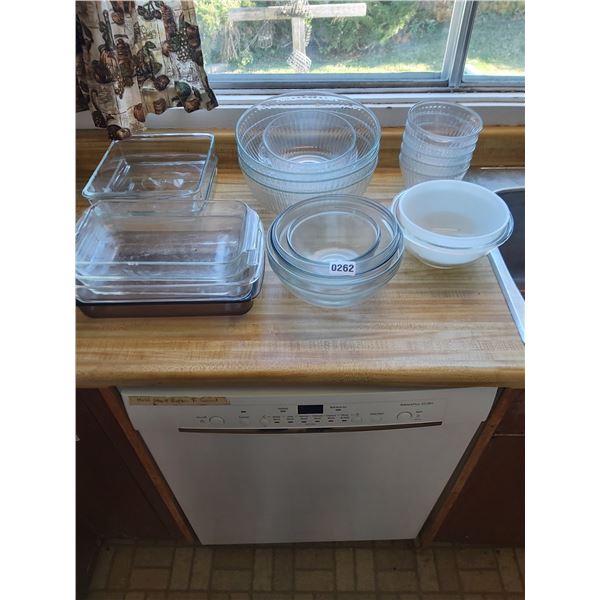 Asst mixing bowls, Pyrex and other overproof dishes