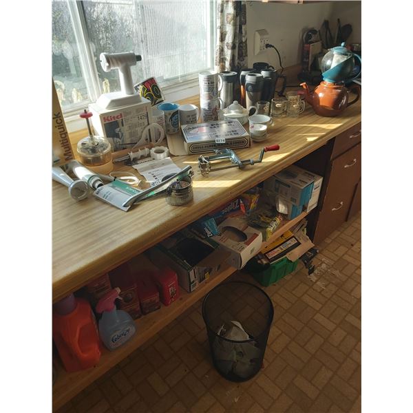 Braunhand blender (brand new) (model MR405). Kitchenaid meat grinder, apple parer/slicer. Asst mugs,