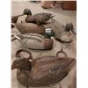 Image 2 : 8 duck decoys and weights