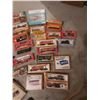 Image 3 : Asst model train cars and accessories
