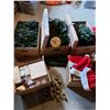 Image 1 : Christmas Tree & Decor