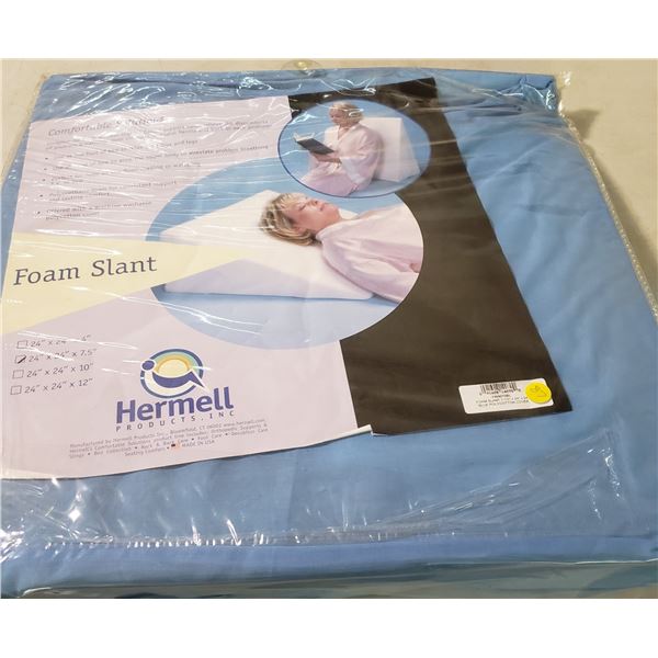 Foam Slant 7-1/2" x 24" x 24" Blue Polycotton Cover