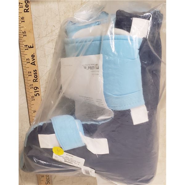 AliMed Heel-Up Foot Positioner Optional Anti-Rotation Bar