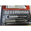 Image 3 : Small Socket Set & Tap and Die Set