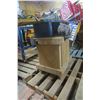 Image 2 : National Table Saw on Wooden Stand