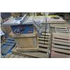 Image 5 : National Table Saw on Wooden Stand