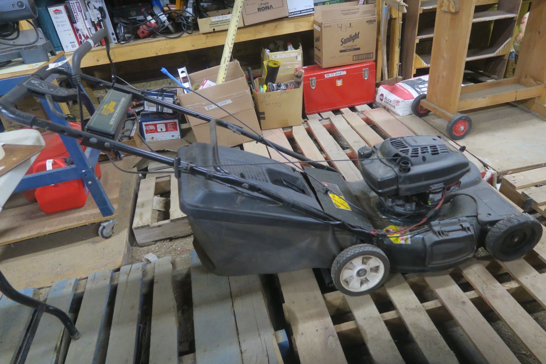 Yardworks Electric Start Self Propelled Bagging Lawn Mower