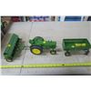 Image 8 : John Deere Tractor, Cultivator & Hay Wagon
