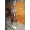 Image 3 : Antique Oil Lamp
