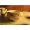 Image 4 : Matching Bowls (4) W/ Salt And Pepper Shakers